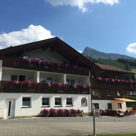 Hotel Gastehaus Reichle Tannheim Exterior foto