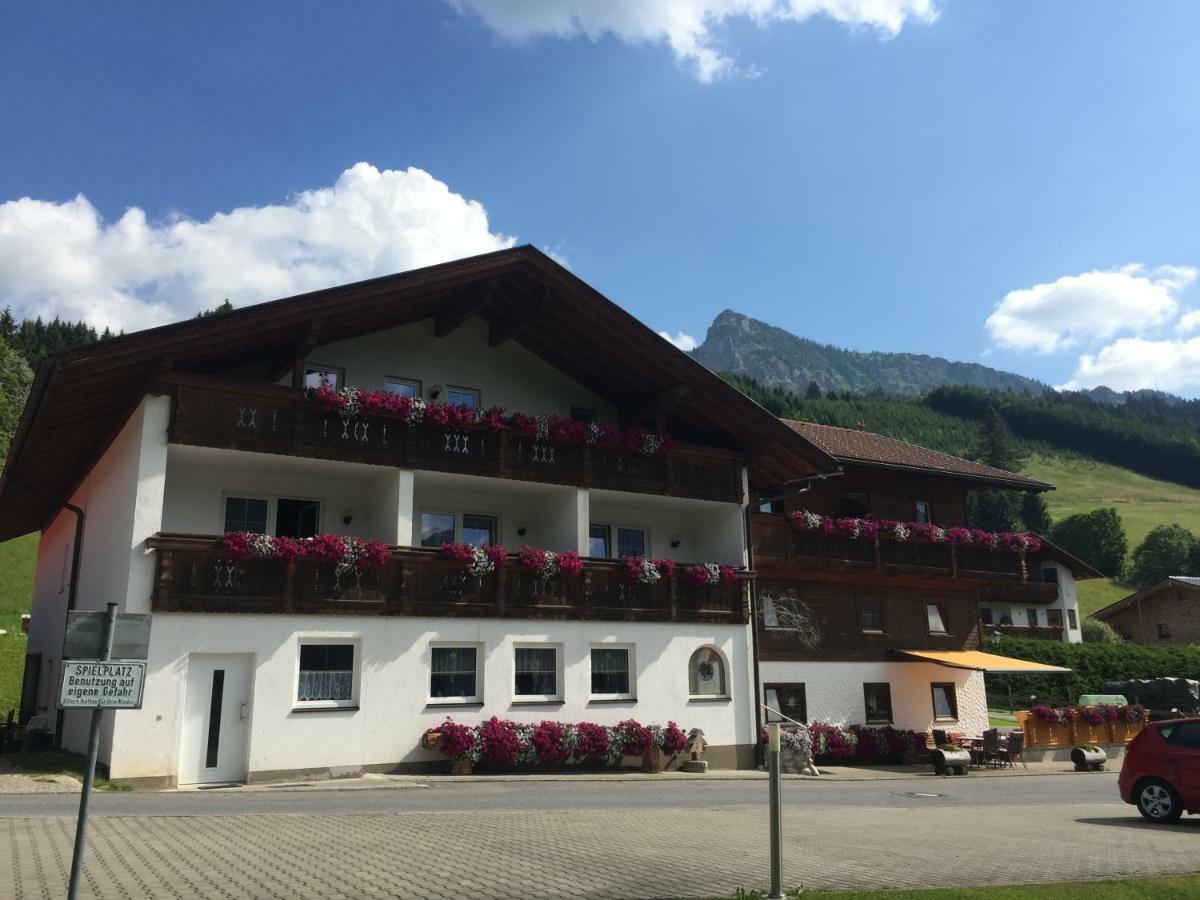 Hotel Gastehaus Reichle Tannheim Exterior foto